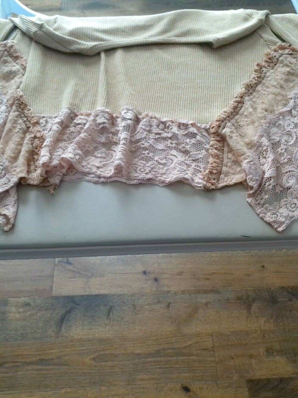 KORI AMERICA Long Sleeve Scoop Neck Tan Ribbed Knit Tunic w/Lace Hem L - Picture 4 of 7